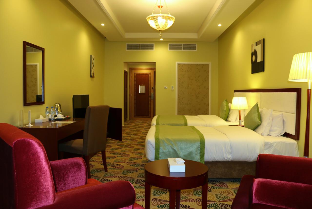 Red Castle Hotel Sharjah Exterior photo